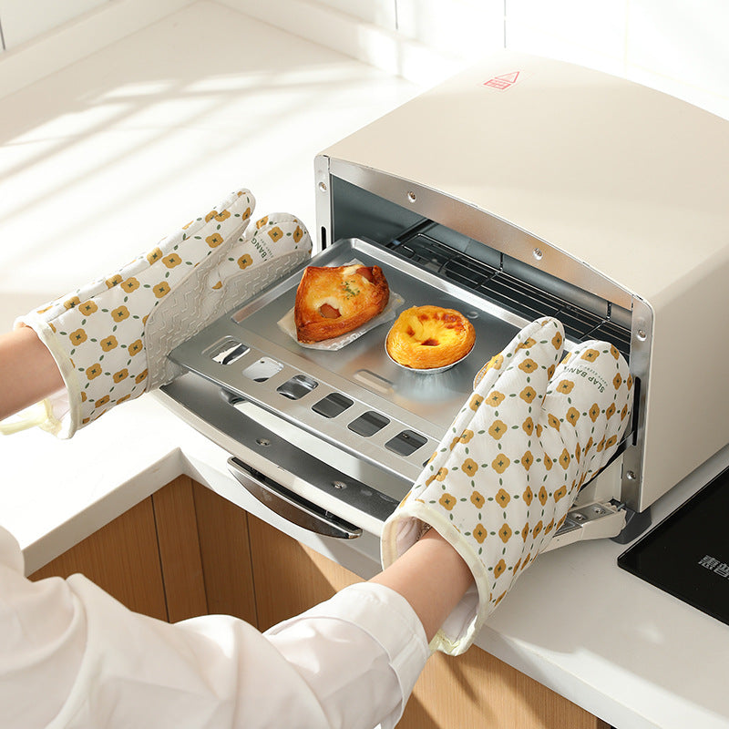 Silicone-Lined Oven Mitts