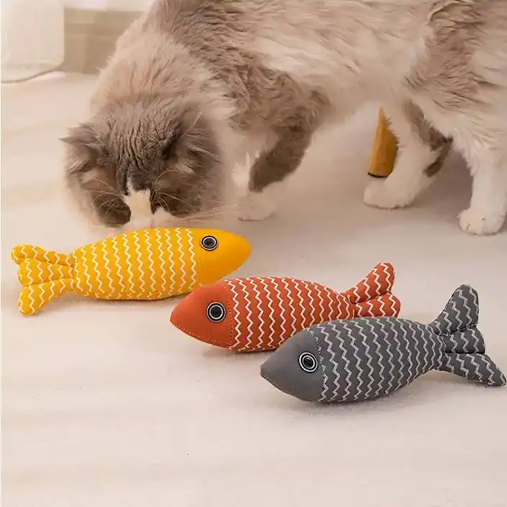 Burlap Fish Catnip Kicker