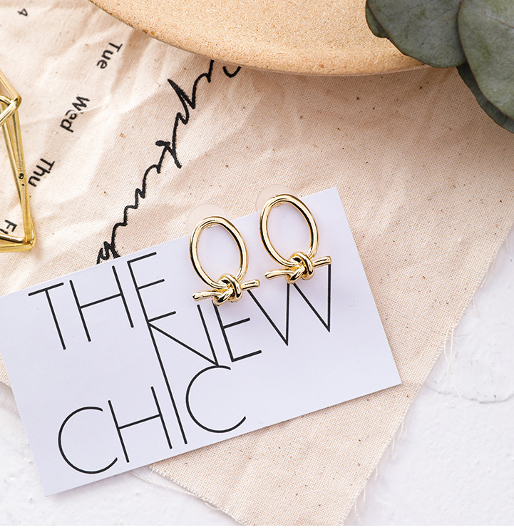 Knotted Oval Stud Earrings