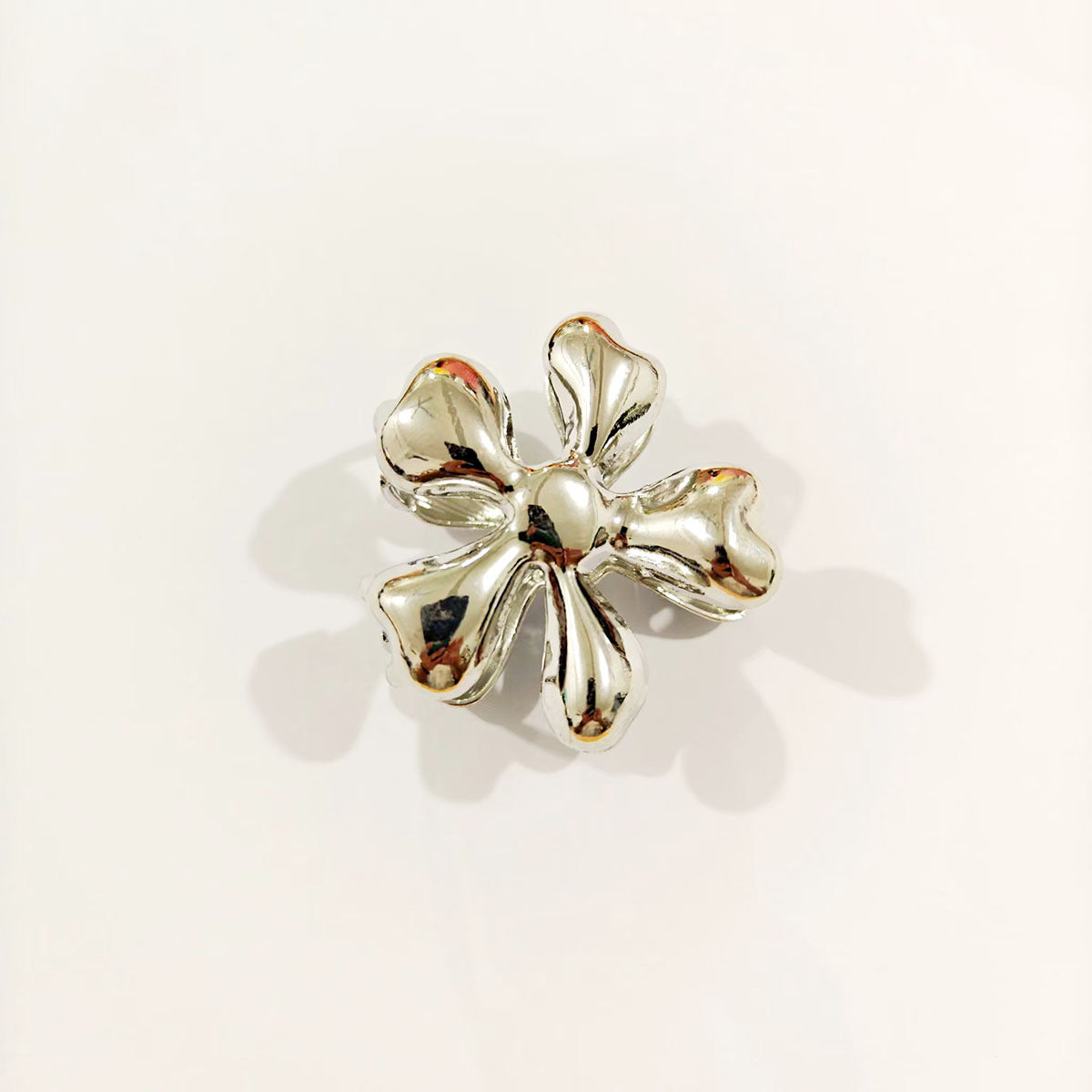 Seashell Metal Hair Claw