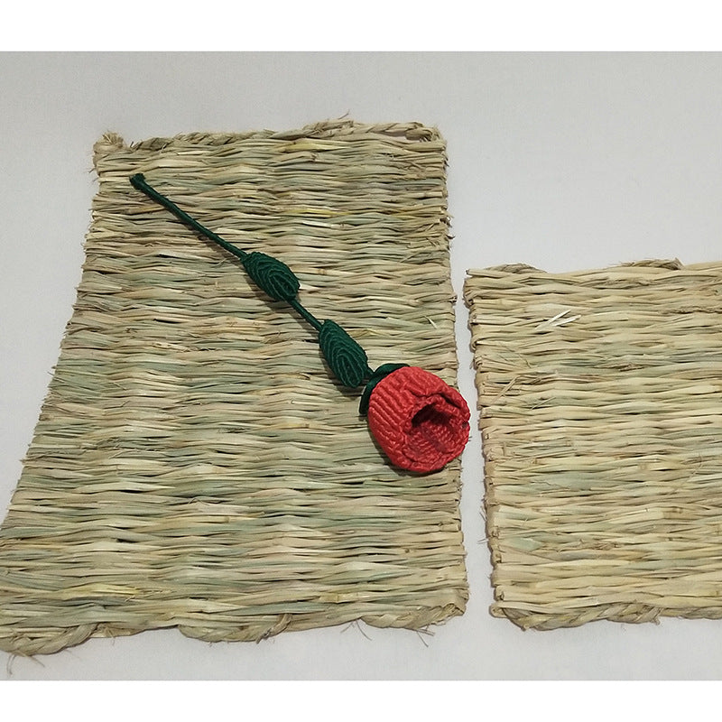 Woven Hay Mat for Small Pets
