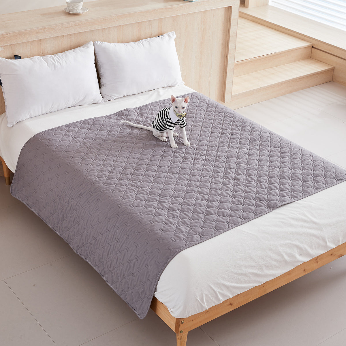Waterproof Non-Slip Pet Blanket