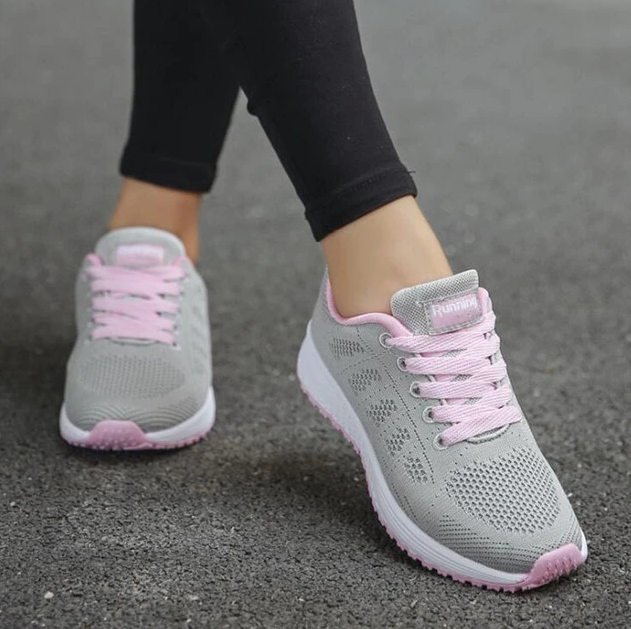 Women's Sports Sneakers