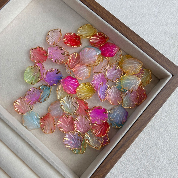 Gold-Trim Shell Leaf Beads