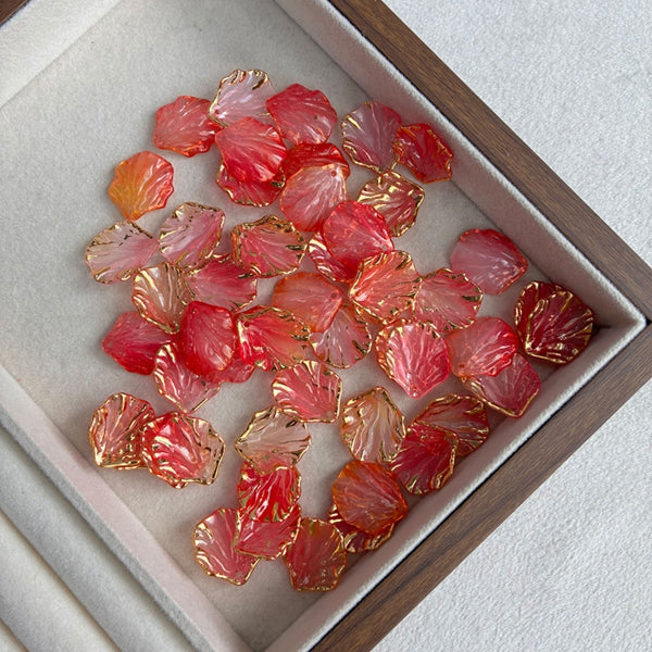 Gold-Trim Shell Leaf Beads