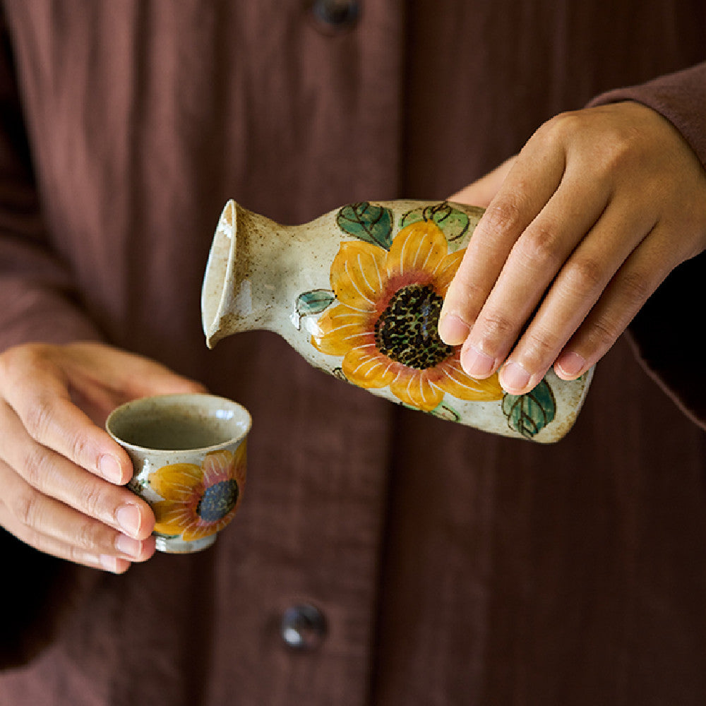 Hand-Drawn Sunflower Sake Set