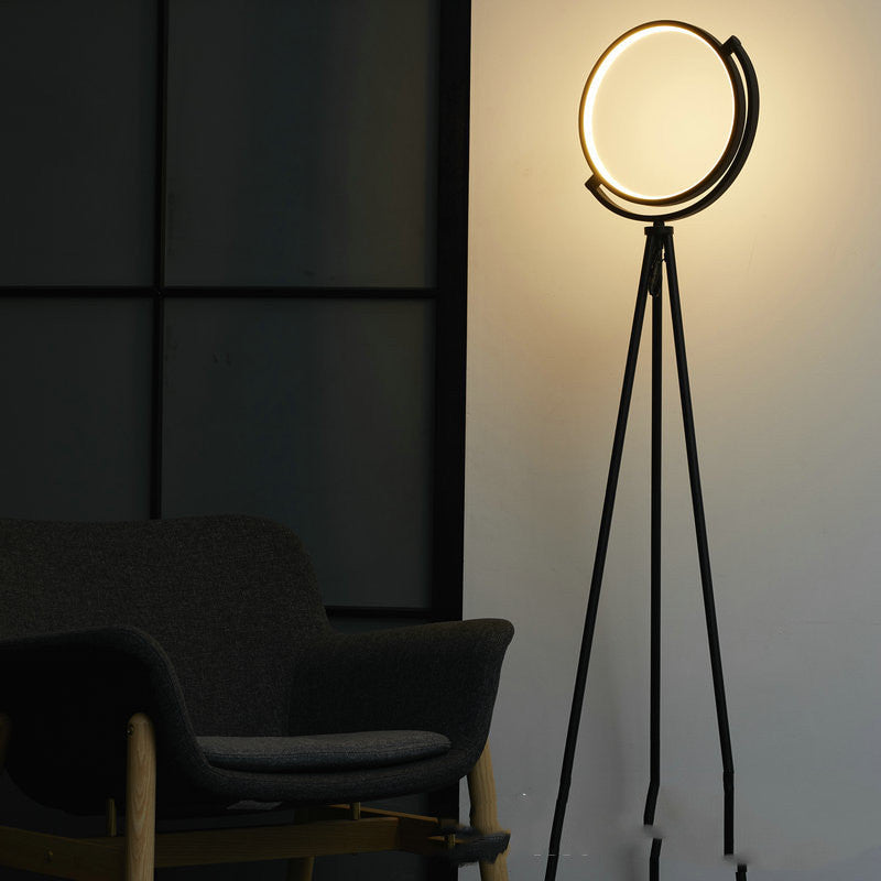 Minimalist LED Floor Lamp