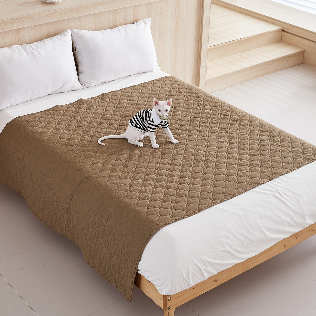 Waterproof Non-Slip Pet Blanket