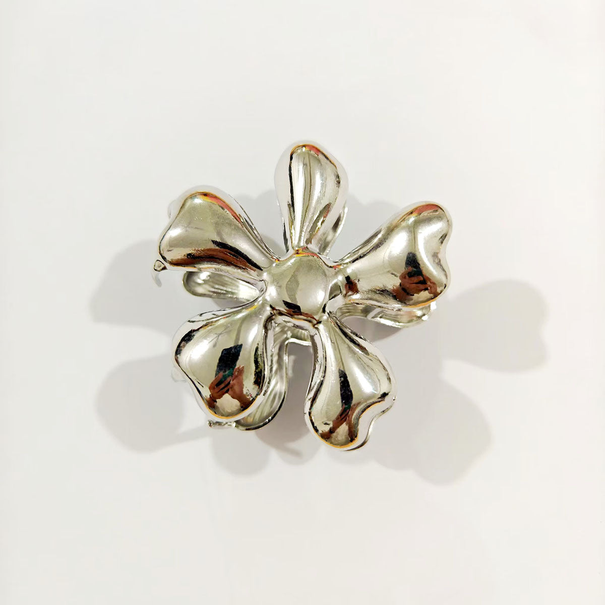 Seashell Metal Hair Claw
